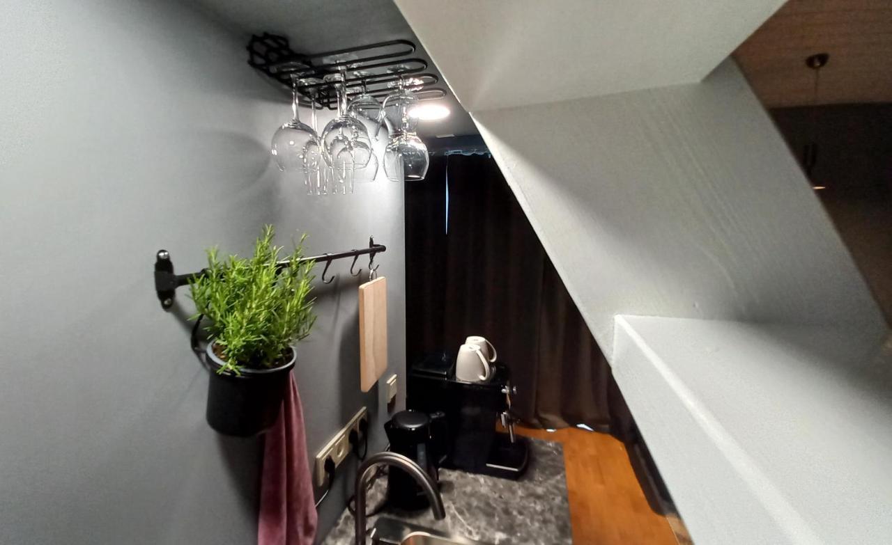 Tiny House, Kesk Loft Apartment Tartu Bagian luar foto