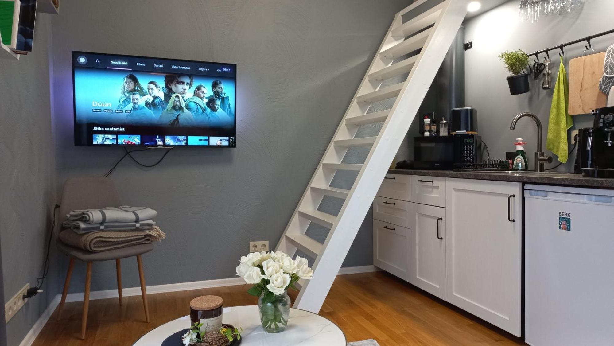 Tiny House, Kesk Loft Apartment Tartu Bagian luar foto
